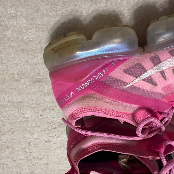 Nike Vapor Max 2019 Psychic Barbie Pink Shoes Sneakers Women's Size 7.5 - Picture 3 of 10